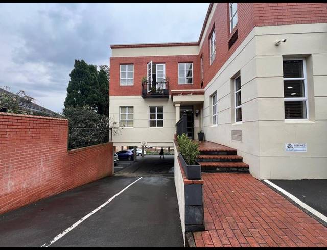 OFFICE PROPERTY TO RENT IN WEMBLEY